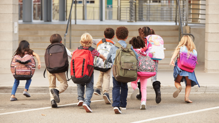 securite incendie ecole enfants qui courent